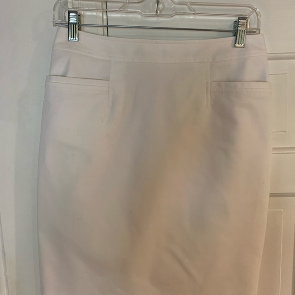 Nordstrom Halogen skirt in white cotton size 4. - Picture 2 of 7